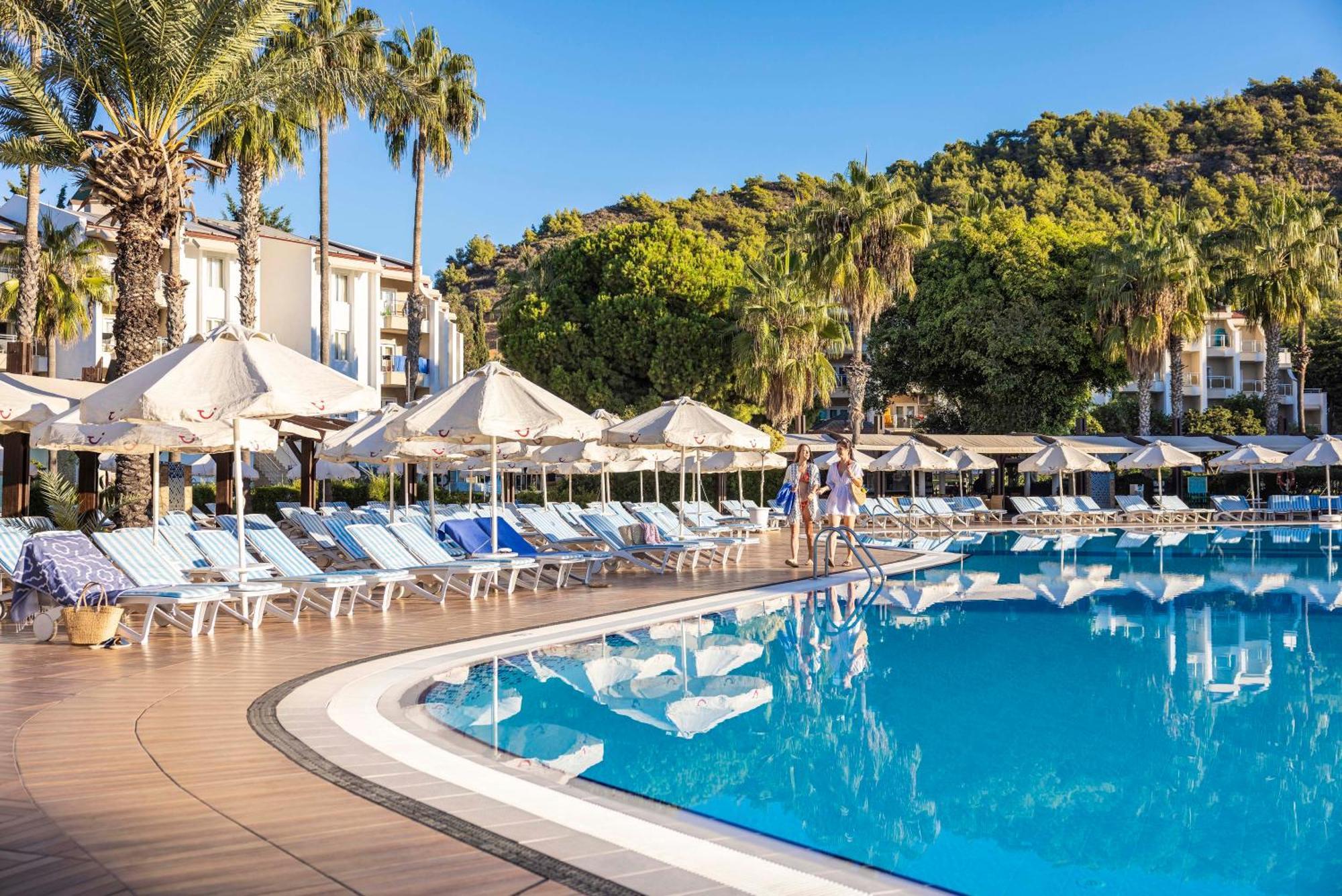 Tui Blue Pascha Bay Hotel Konaklı