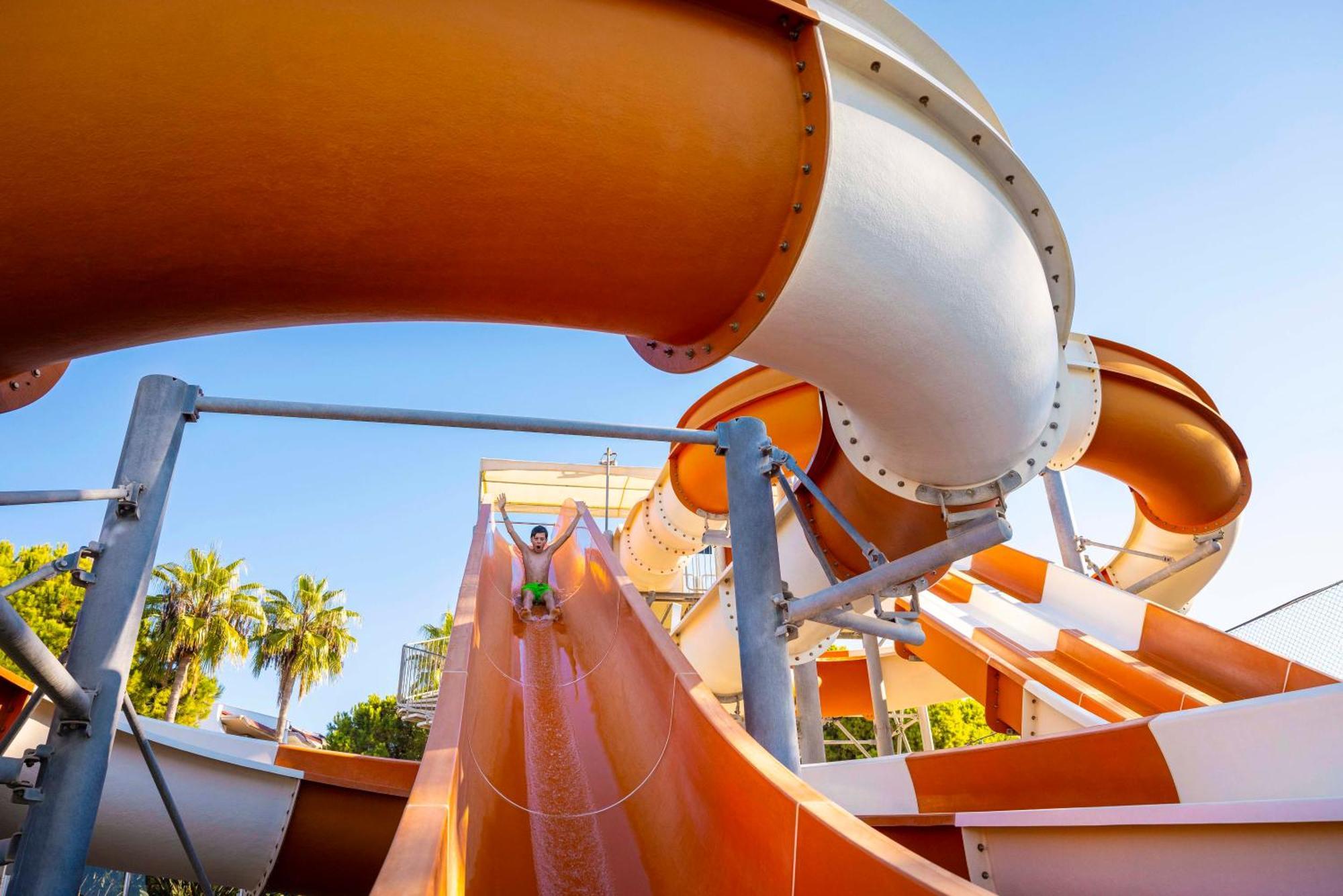 Tui Blue Pascha Bay 3* Konaklı