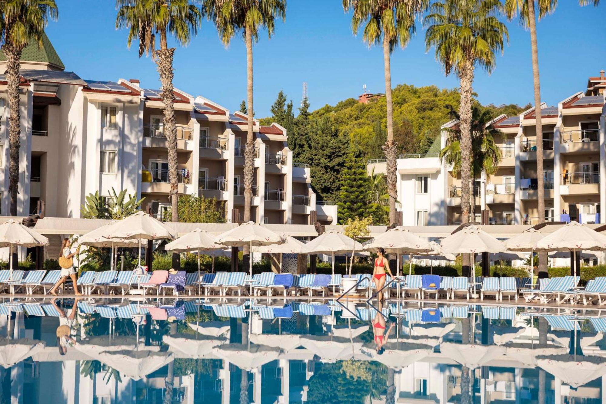 Tui Blue Pascha Bay 3* Konaklı
